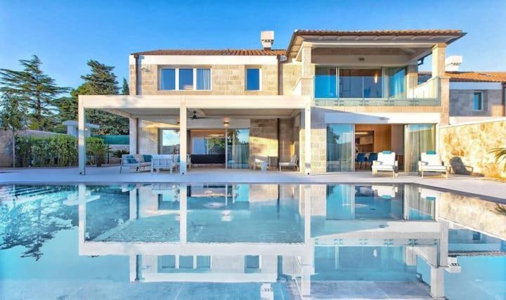 St Luisa With Private Pool
